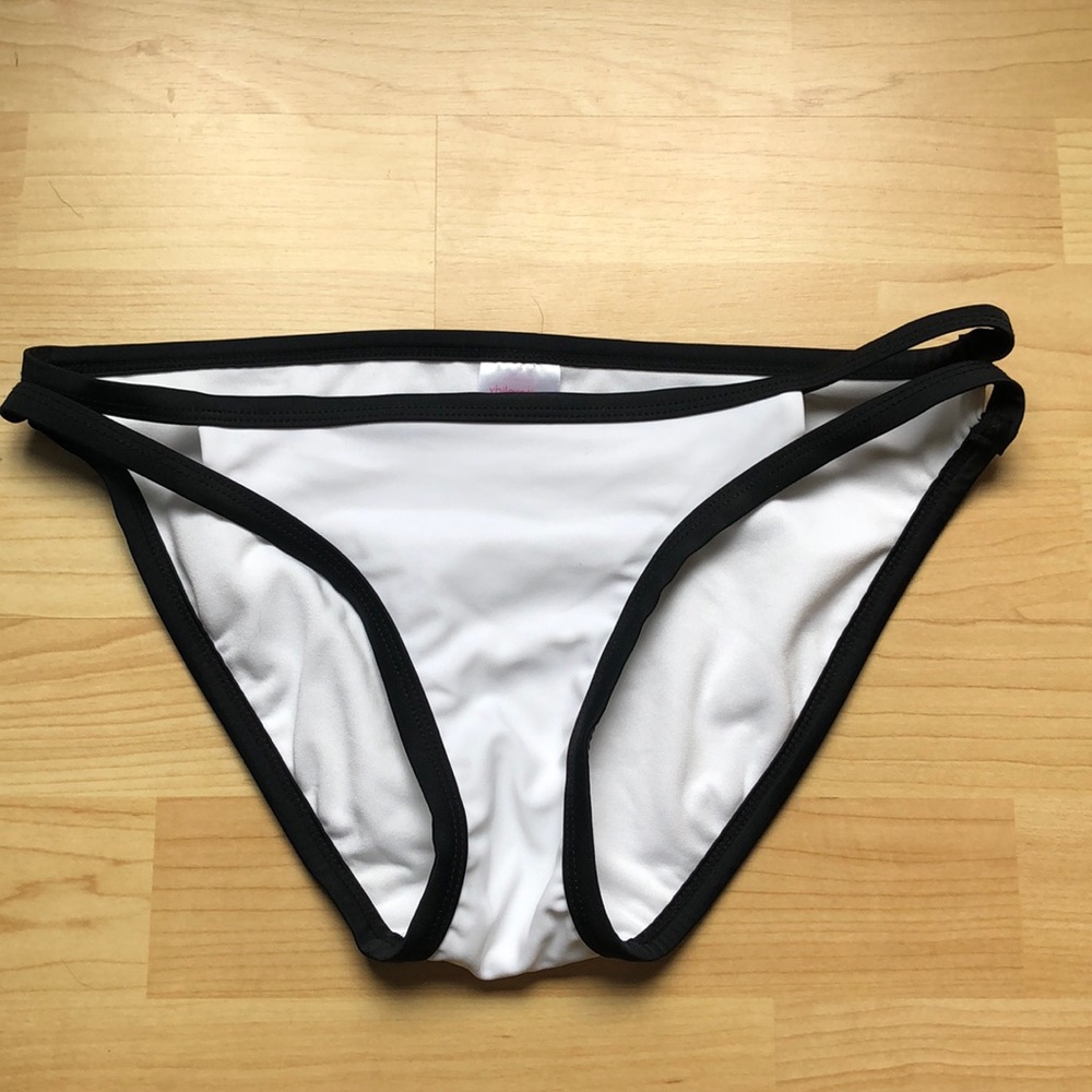 Bikini bottoms